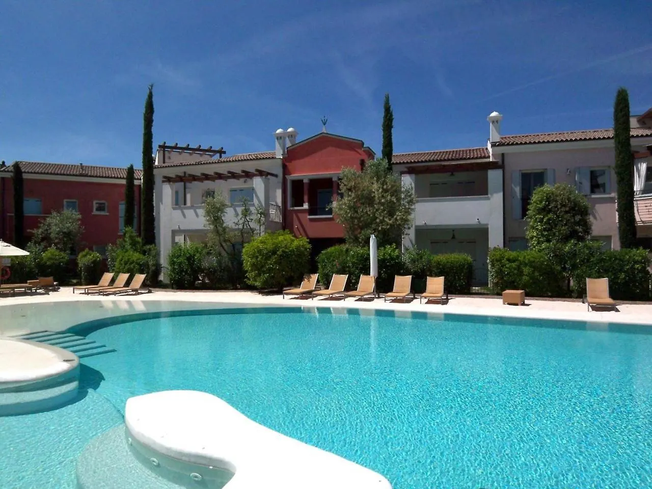 Borgo Paradiso Apartments Lido di Jesolo 0*,